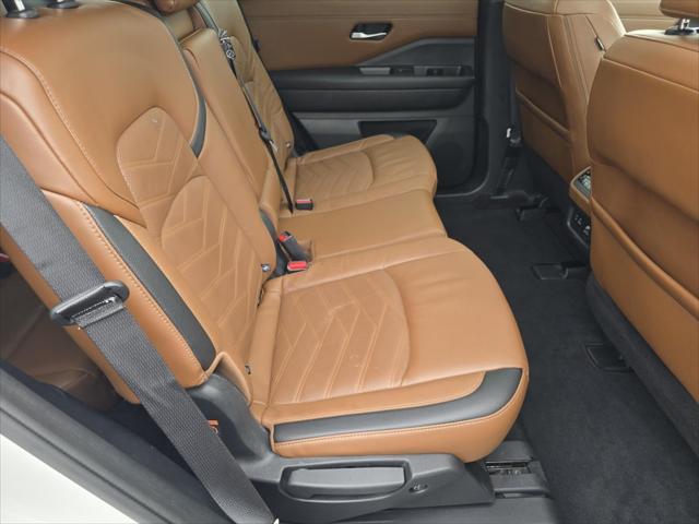 2023 Nissan Pathfinder Platinum 4WD