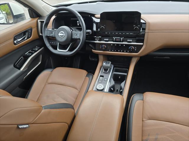2023 Nissan Pathfinder Platinum 4WD
