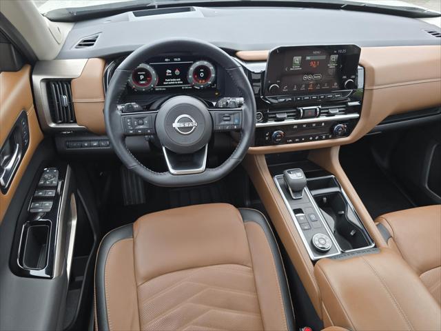 2023 Nissan Pathfinder Platinum 4WD