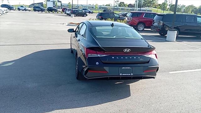 2025 Hyundai Elantra SEL Convenience