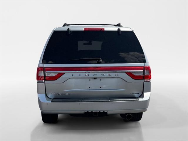 2016 Lincoln Navigator Select