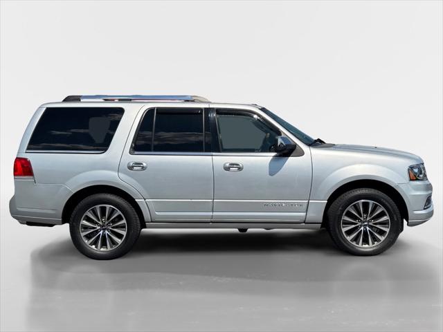 2016 Lincoln Navigator Select