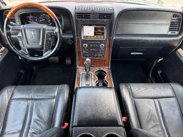 2016 Lincoln Navigator Select