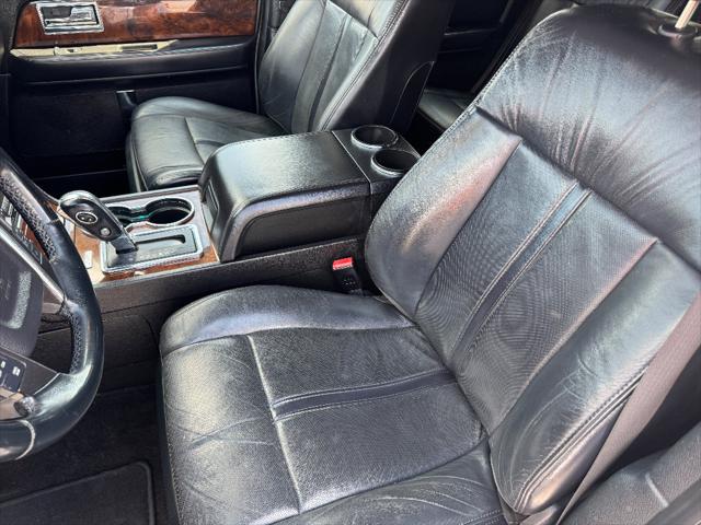 2016 Lincoln Navigator Select