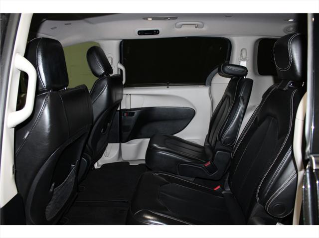 2020 Chrysler Voyager LXI