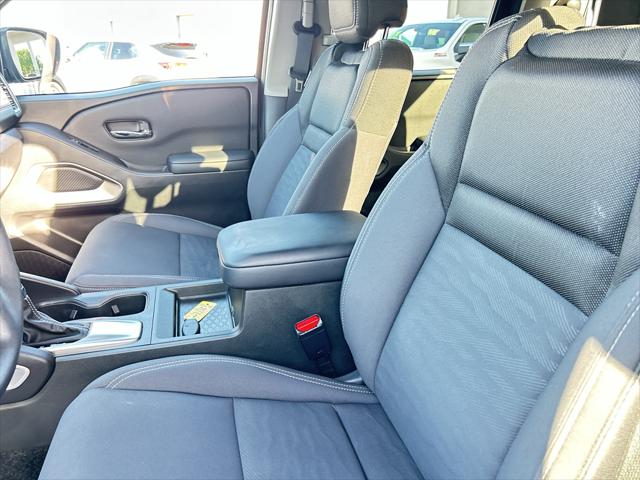 2023 Nissan Frontier Crew Cab SV 4x2