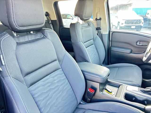 2023 Nissan Frontier Crew Cab SV 4x2