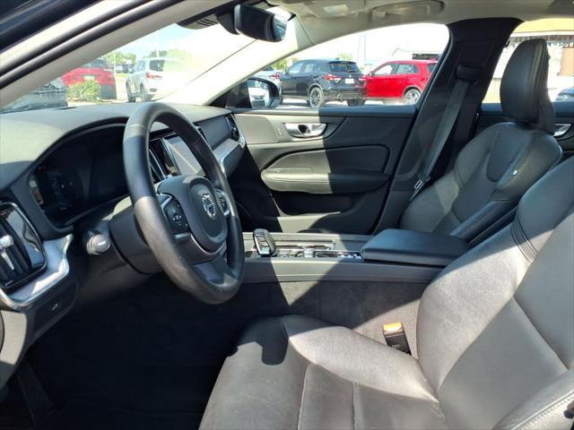 2024 Volvo S60 B5 Core Dark Theme