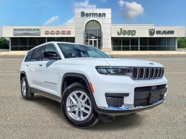 2024 Jeep Grand Cherokee L Laredo 4x4 for sale in Oak Lawn, IL