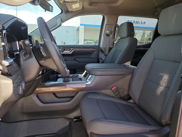 2026 Chevrolet Silverado 1500 4WD Crew Cab Short Bed RST