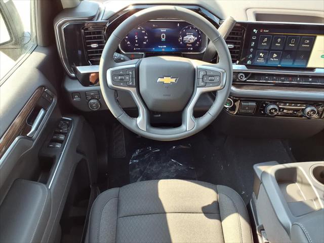 2026 Chevrolet Silverado 1500 4WD Crew Cab Short Bed LT with 2FL