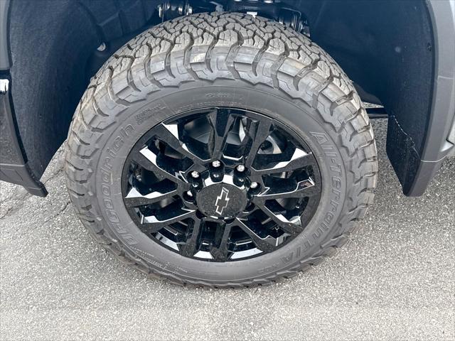 2026 Chevrolet Silverado 2500HD Crew Cab, Standard Bed, LT, 4WD