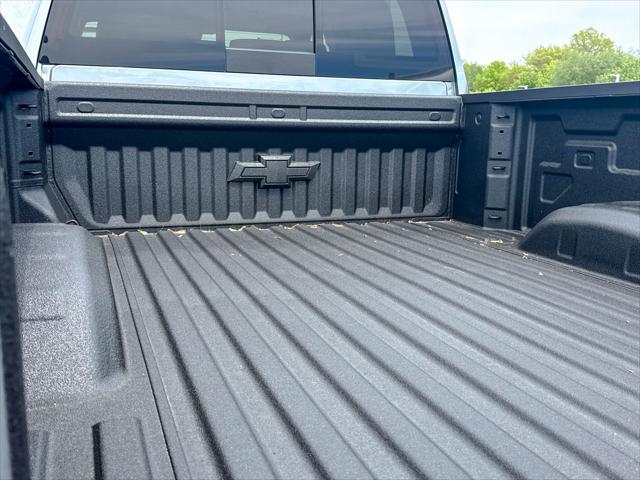 2026 Chevrolet Silverado 2500HD Crew Cab, Standard Bed, LT, 4WD