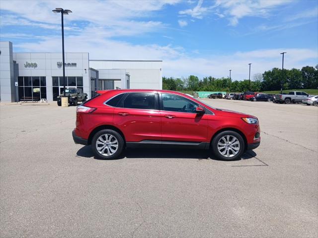2022 Ford Edge Titanium