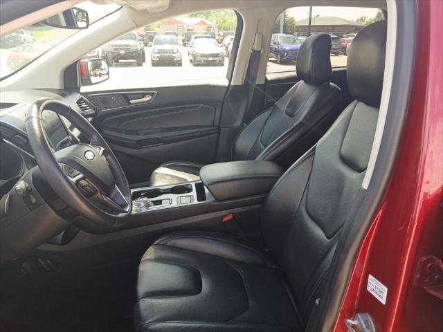2022 Ford Edge Titanium