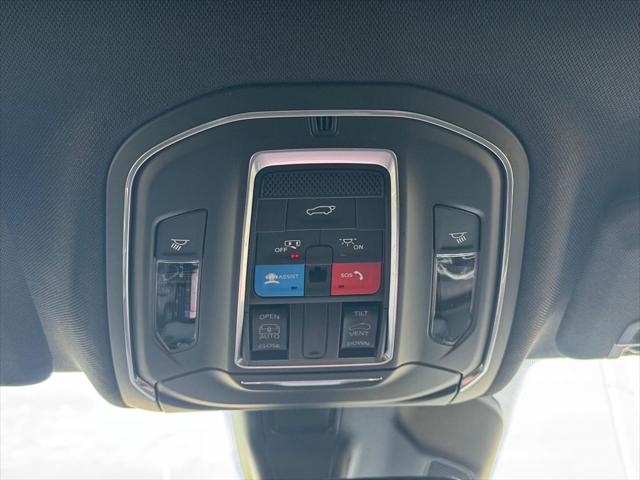 2026 Jeep Grand Cherokee Altitude 4x4