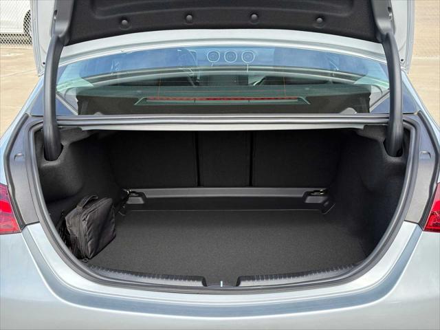 2026 Mercedes-Benz C-CLASS C 300 C 300