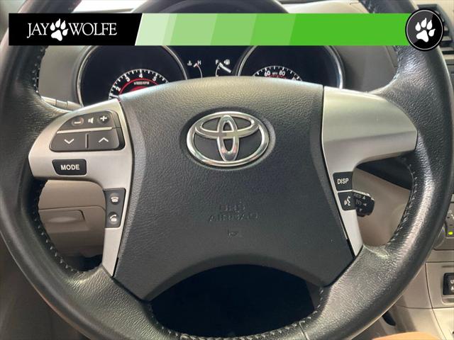 2011 Toyota Highlander SE V6