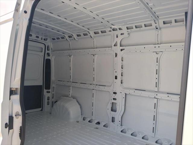 2026 Ram ProMaster 2500 Cargo Van Tradesman High Roof 159" WB w/Pass Seat