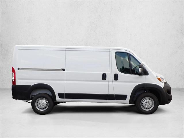 2026 Ram ProMaster Cargo Van Tradesman Low Roof 136 WB w/Pass Seat