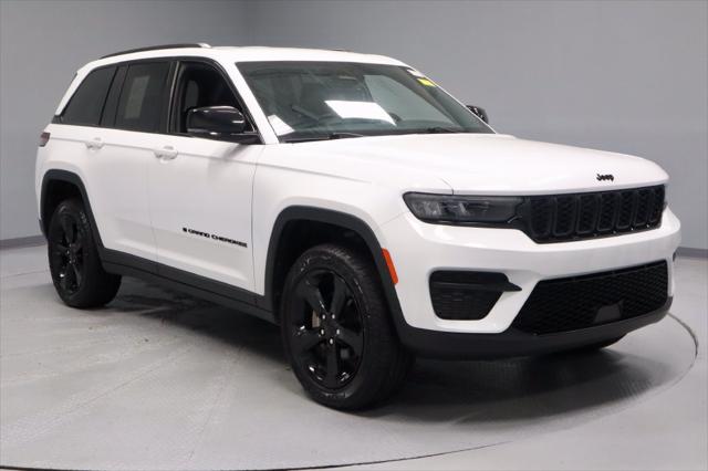 2024 Jeep Grand Cherokee Altitude 4x4 for sale in Groveport, OH
