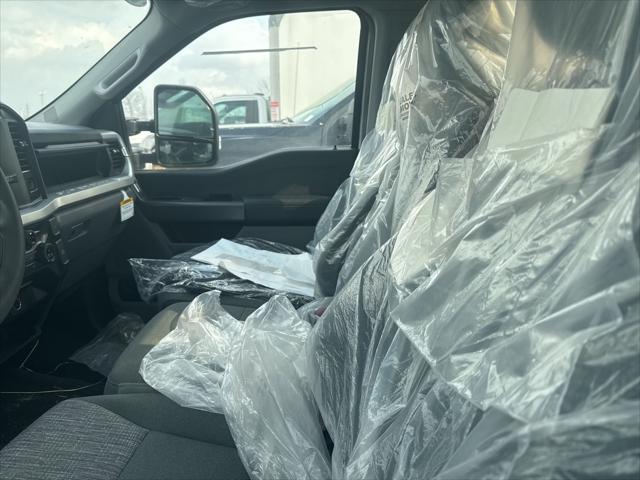 2023 Ford F-450 XLT