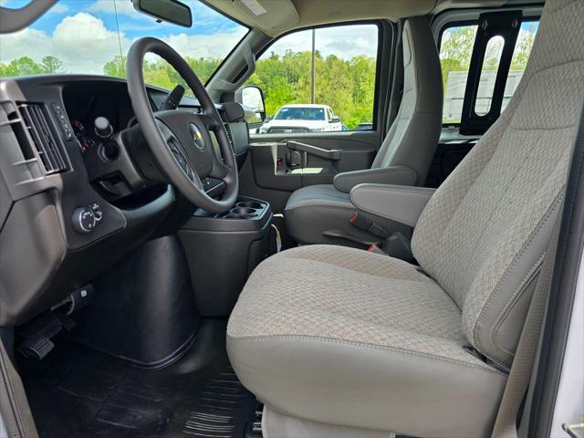 2026 Chevrolet Express Cargo Van 2500 Extended Wheelbase, WT, RWD