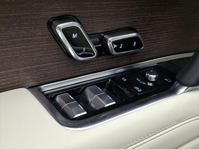 2026 Land Rover Range Rover P400 SE 7 Seat
