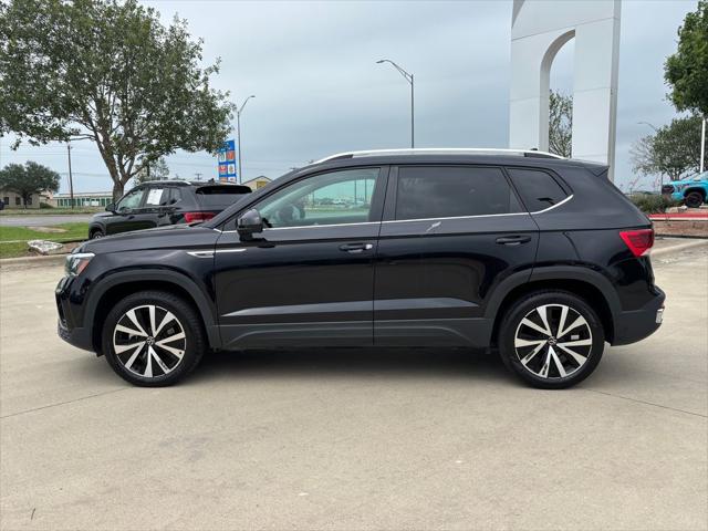 2024 Volkswagen Taos 1.5T SE