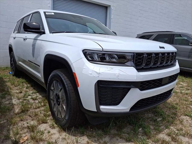 2026 Jeep Grand Cherokee L GRAND CHEROKEE L LAREDO ALTITUDE 4X4
