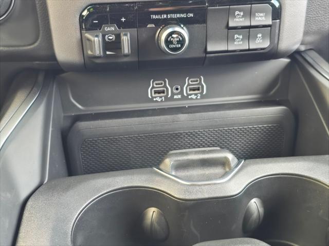 2026 Ram 1500 Big Horn Crew Cab 4x4 5'7" Box