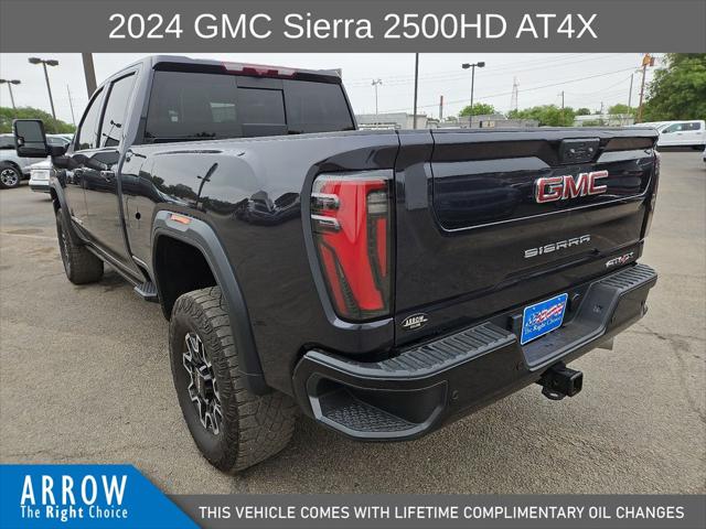 2024 GMC Sierra 2500HD 4WD Crew Cab Standard Bed AT4X