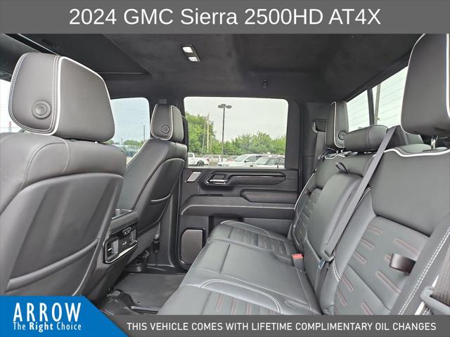2024 GMC Sierra 2500HD 4WD Crew Cab Standard Bed AT4X