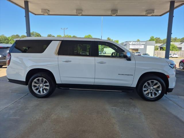 2023 Chevrolet Suburban 4WD Premier