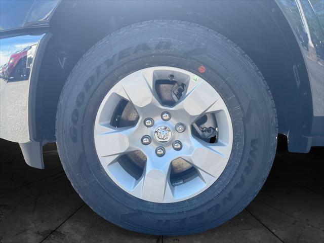 2026 Ram 1500 Big Horn Quad Cab 4x4 64 Box