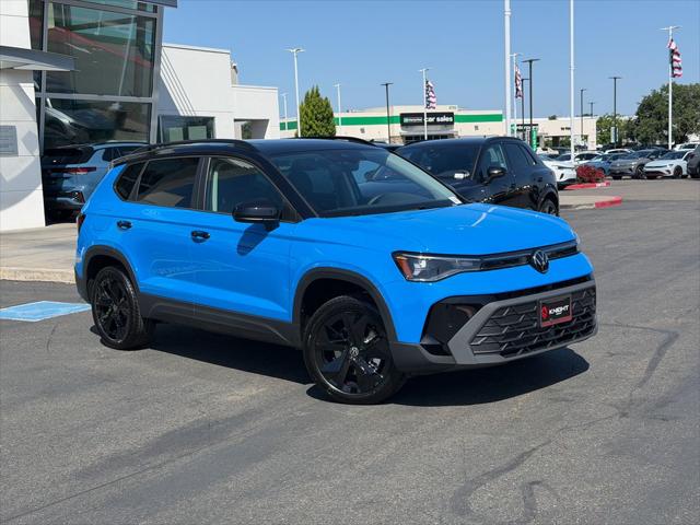 2026 Volkswagen Taos SE Black