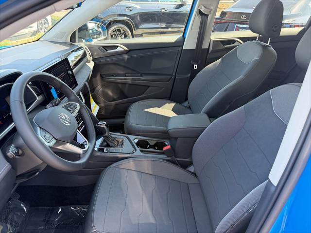 2026 Volkswagen Taos SE Black
