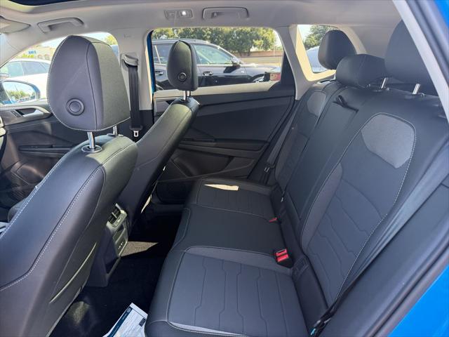 2026 Volkswagen Taos SE Black