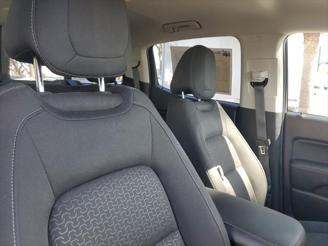 2020 GMC Canyon 4WD Crew Cab Short Box SLE