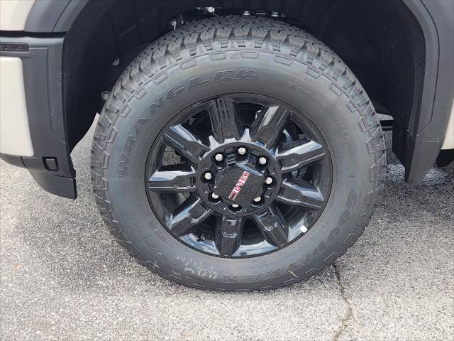 2026 GMC Sierra 2500HD Crew Cab, Standard Bed, AT4, 4WD