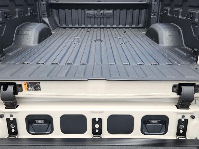 2026 GMC Sierra 2500HD Crew Cab, Standard Bed, AT4, 4WD