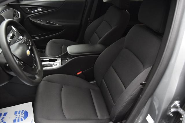 2025 Chevrolet Malibu FWD LS
