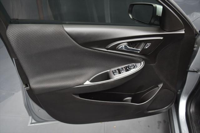 2025 Chevrolet Malibu FWD LS