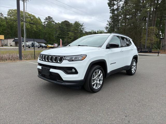 2024 Jeep Compass Latitude Lux FWD