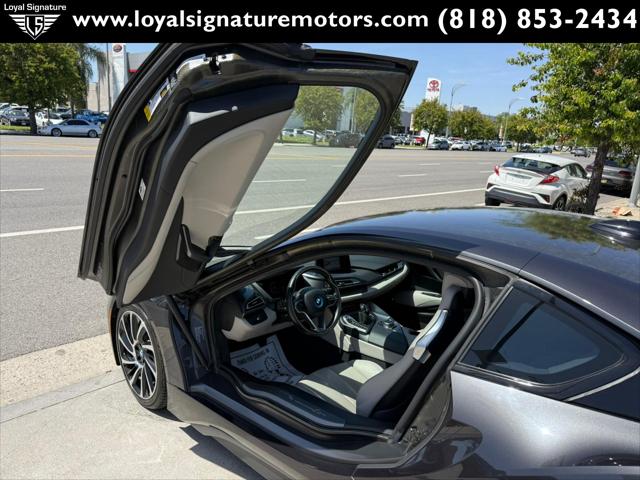 2015 BMW i8 Coupe
