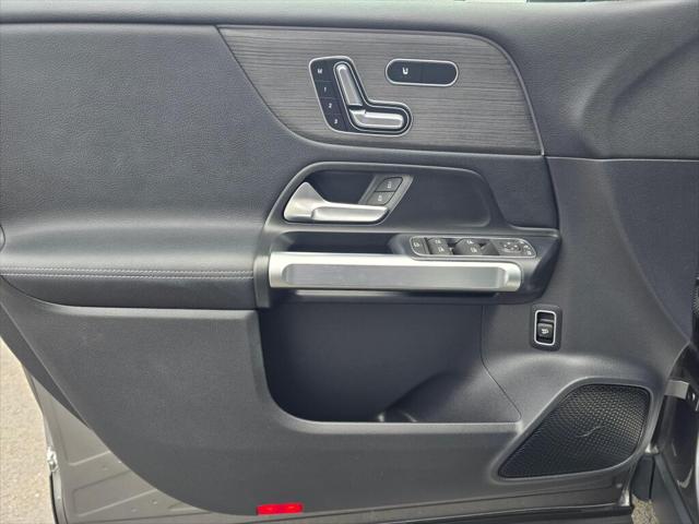 2023 Mercedes-Benz EQB 300 4MATIC