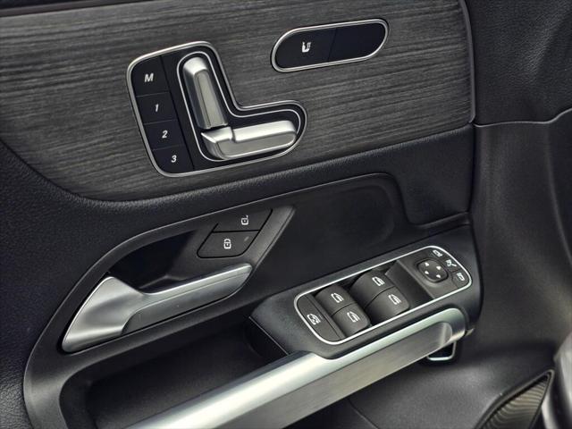 2023 Mercedes-Benz EQB 300 4MATIC