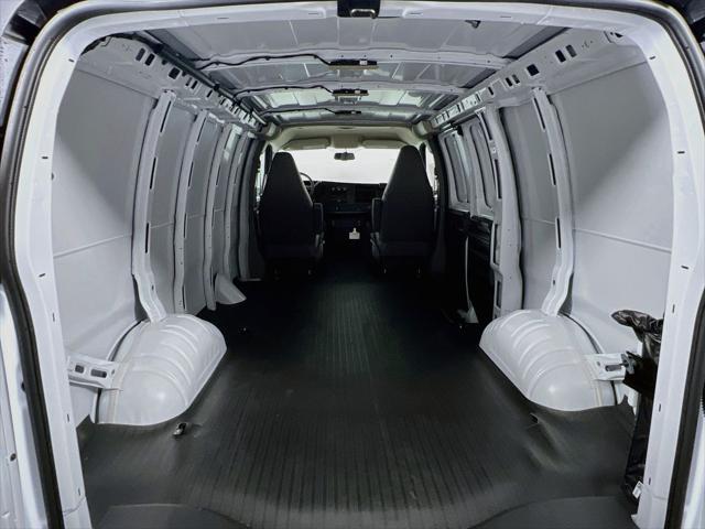 2026 GMC Savana Cargo 3500 Regular Wheelbase, Work Van, RWD