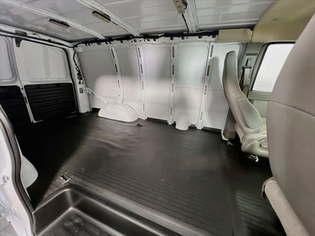 2026 GMC Savana Cargo 3500 Regular Wheelbase, Work Van, RWD