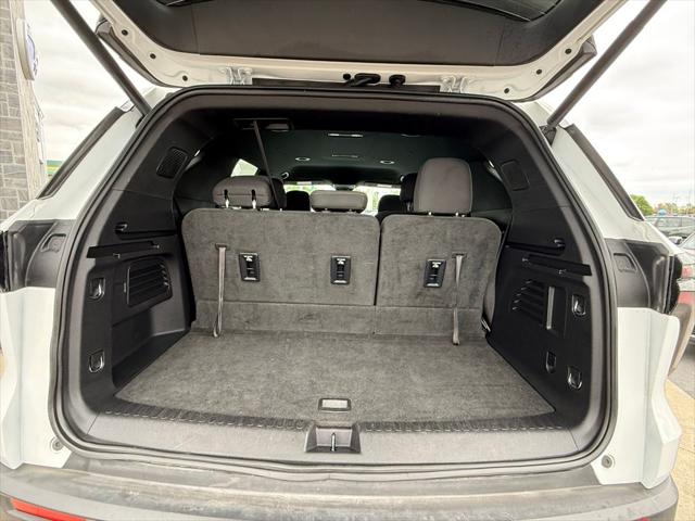 2024 Chevrolet Traverse AWD LT